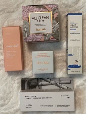NIB K-Beauty Bundle, Heimish, Medicube, Dr. Althea, TOCOBO, Round Lab